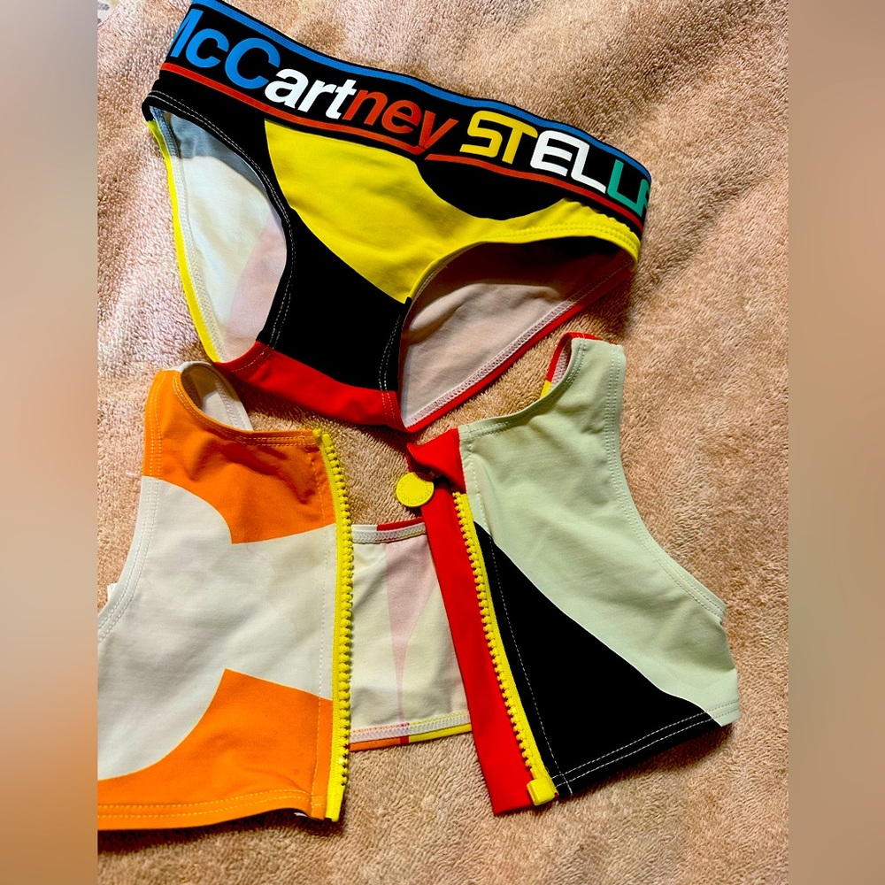 𝐚𝐮𝐭𝐡𝐞𝐧𝐭𝐢𝐜 𝐒𝐭𝐞𝐥𝐥𝐚 𝐠𝐢𝐫𝐥𝐬 𝐛𝐚𝐭𝐡𝐢𝐧𝐠 𝐬𝐮𝐢𝐭